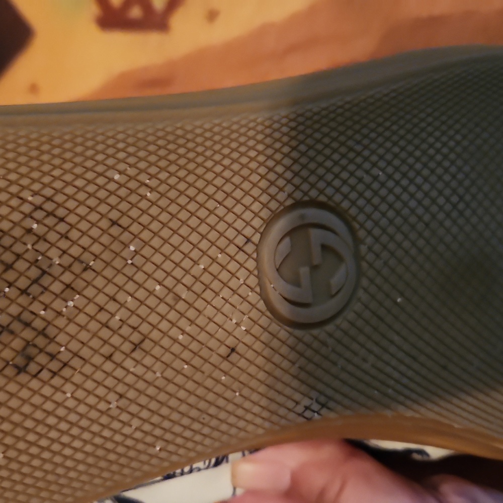 Men's White and Black High-Top Sneakers.Authentic Gucci - Picture 14 of 14